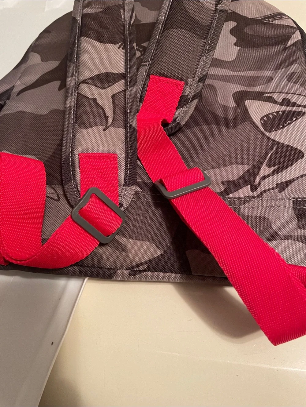 GAP Gray Camo Shark-Teeth Backpack with Red Trim